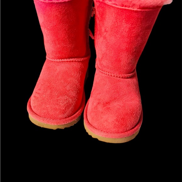 Uggs kids Bailey bow Boots excellent condition - Picture 7 of 10